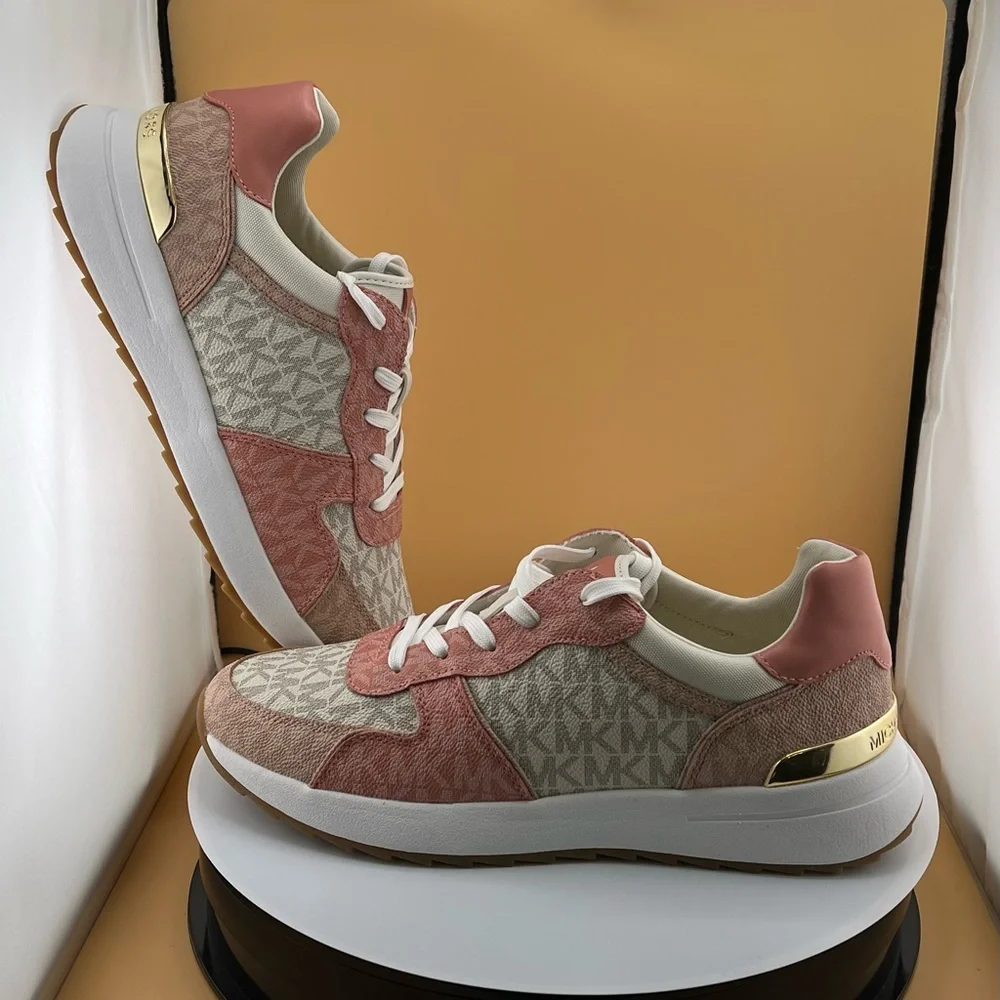Michael Kors Logo Lace-Up Sneakers - Picture 16 of 17